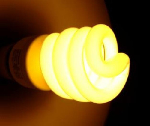 led燈和熒光燈有什么區(qū)別，如何選購led燈?