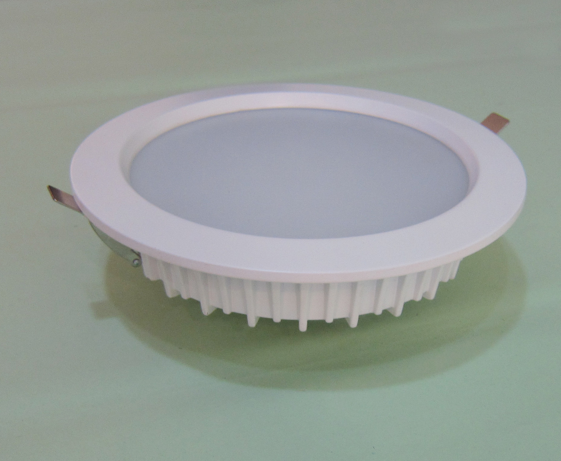 裝修寶典分享燈具材料，這六種燈具材料很常見